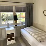 Апартаменты Sky & Homes Sturmmoewe I Reetdach-refugium Mit Parkgarten In Spo *