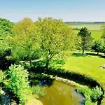 Sky & Homes Sturmmoewe I Reetdach-refugium Mit Parkgarten In Spo *