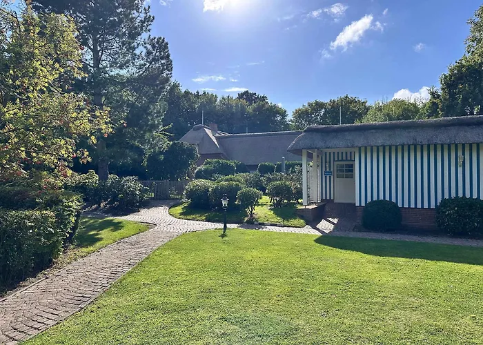 Lejlighed Sky & Homes Sturmmoewe I Reetdach-refugium Mit Parkgarten In Spo *