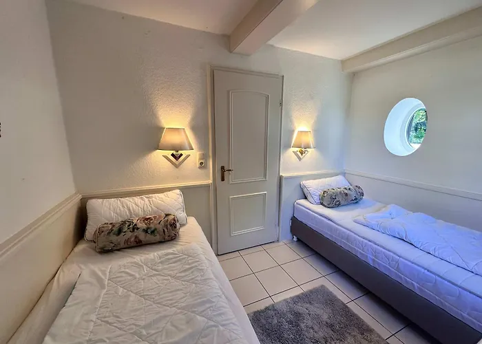 Sky & Homes Sturmmoewe I Reetdach-refugium Mit Parkgarten In Spo Lejlighed Sankt Peter-Ording