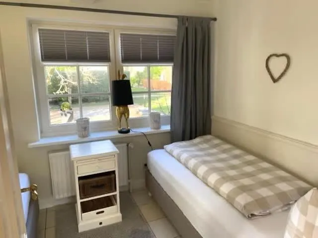 Appartement Sky & Homes Sturmmoewe I Reetdach-refugium Mit Parkgarten In Spo *