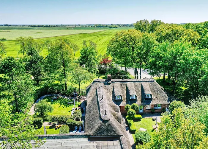 Sky & Homes Sturmmoewe I Reetdach-refugium Mit Parkgarten In Spo * Sankt Peter-Ording